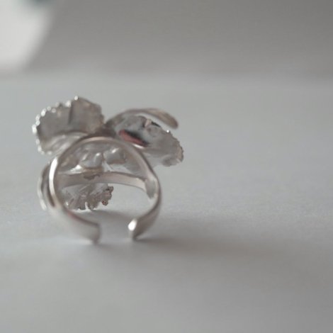 dauntless-andrea-cardona-anillo-en-plata-orquidea-colombiana_2