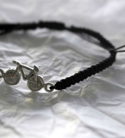 dauntless-andrea-cardona-pulsera-plata-bicicleta