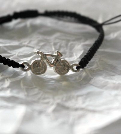 dauntless-andrea-cardona-pulsera-plata-bicicleta-bici