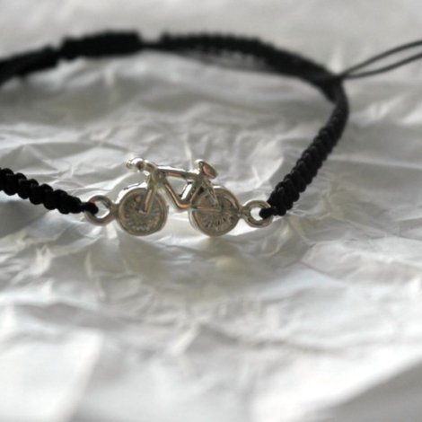 dauntless-andrea-cardona-pulsera-plata-bicicleta-bici