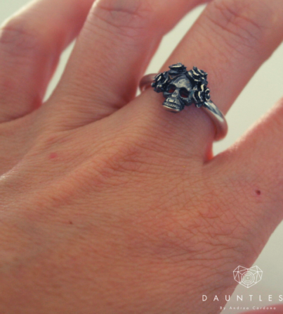 dauntless-andrea-cardona-anillo-mini-catrina-w
