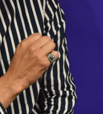 dauntless-andrea-cardona-anillo-en-plat-onix